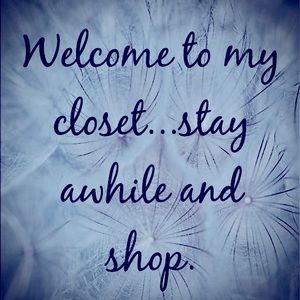 COPY - 💙🤍 WELCOME TO MY CLOSET 🤍💙